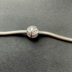 Pandora Sparkling Leaves clip style 791416CZ